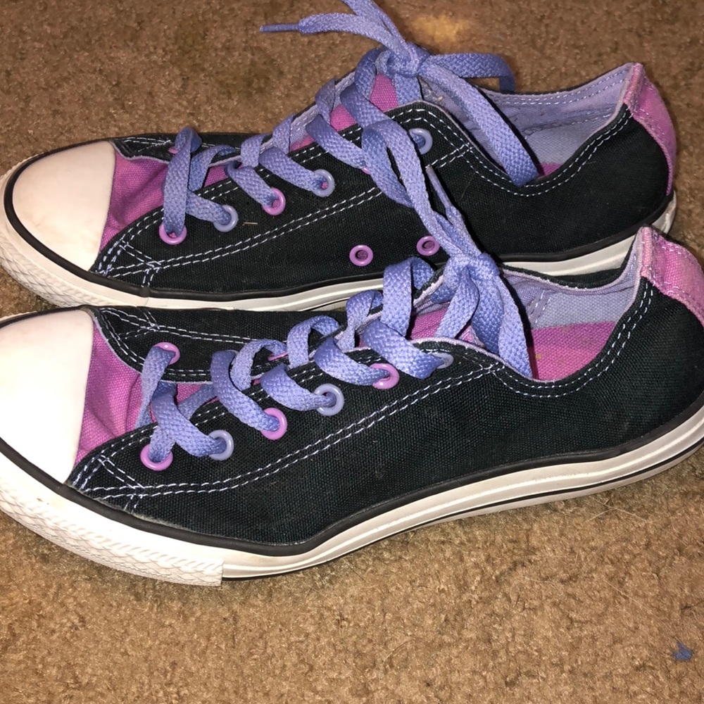 Converse - Picture 2 of 2
